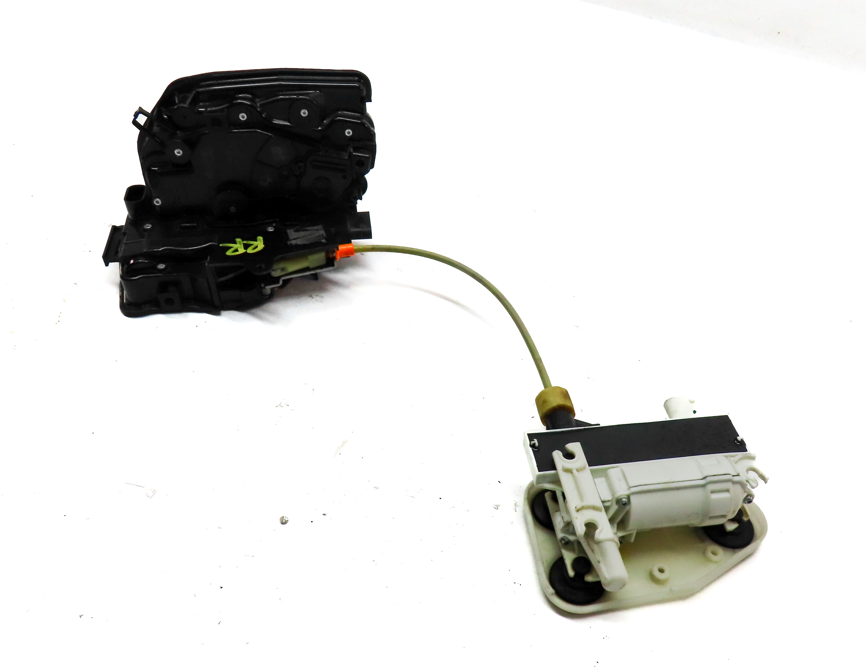 16-19 BMW 5 7 X5 X6 F25 F26 G11 REAR RIGHT SOFT CLOSE DOOR LOCK LATCH & ACTUATOR — exact item pictured
